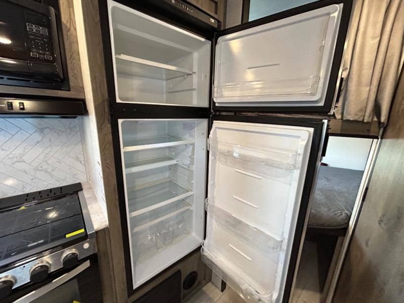 2022 Forest River 2022 Forest River Surveyor Legend - thumbnail 21