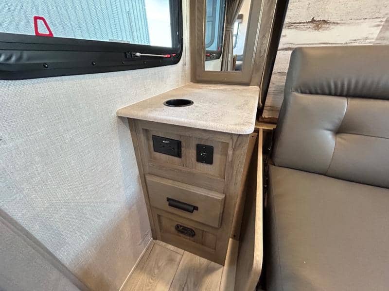 2022 Forest River 2022 Forest River Surveyor Legend - thumbnail 29