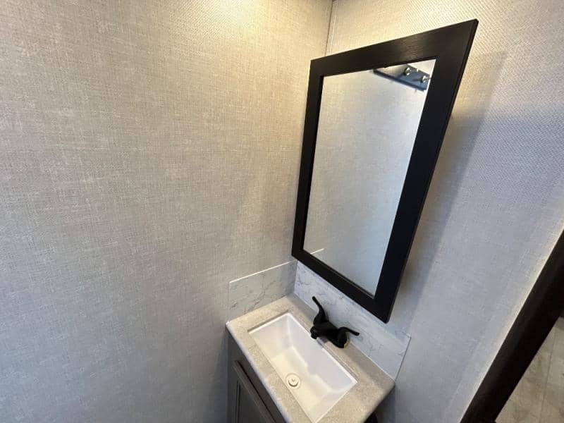 2022 Forest River 2022 Forest River Surveyor Legend - thumbnail 35