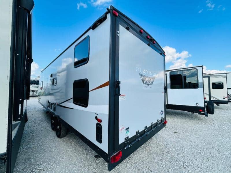 2023 Forest River 2023 Forest River Wildwood FSX - thumbnail 5