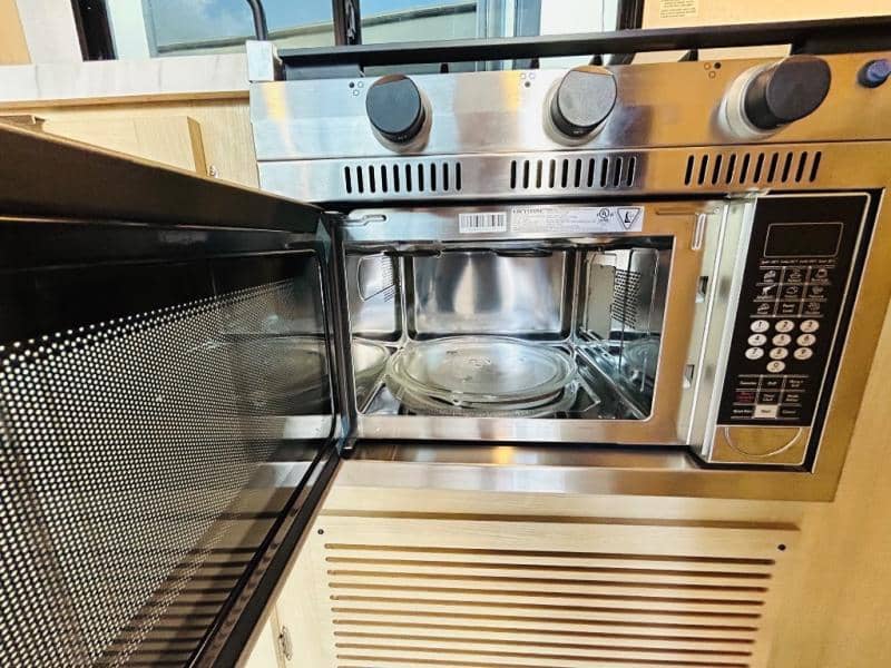 2023 Forest River 2023 Forest River Wildwood FSX - thumbnail 33