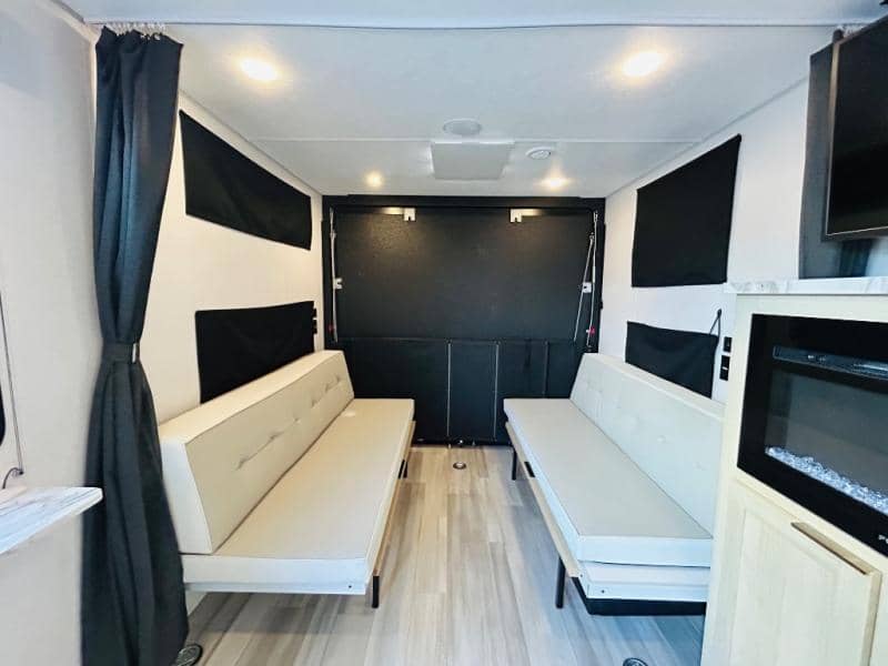 2023 Forest River 2023 Forest River Wildwood FSX - thumbnail 41