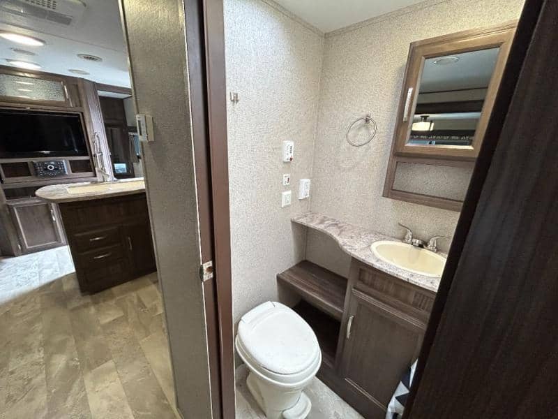 2019 Coachmen 2019 Coachmen Apex Ultra-Lite - thumbnail 25