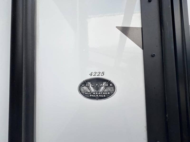2023 Dutchmen 2023 Dutchmen Voltage - thumbnail 8