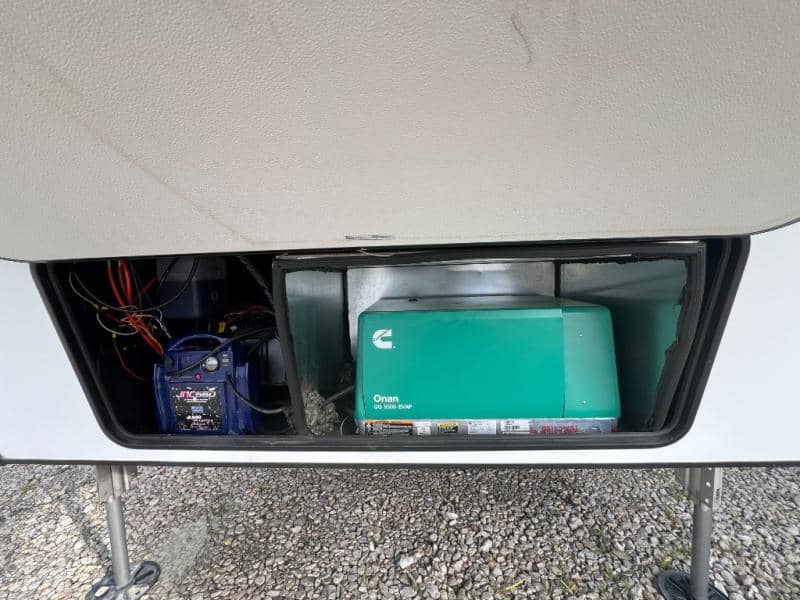 2023 Dutchmen 2023 Dutchmen Voltage - thumbnail 10