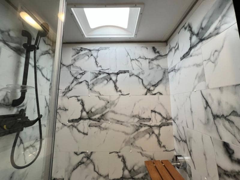 2023 Dutchmen 2023 Dutchmen Voltage - thumbnail 43