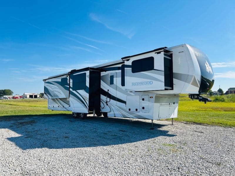 2023 CrossRoads 2023 CrossRoads Redwood - thumbnail 3