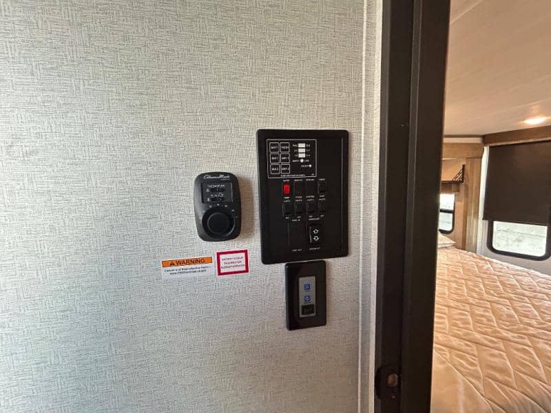 2025 Keystone RV 2025 Keystone RV Residence - thumbnail 13