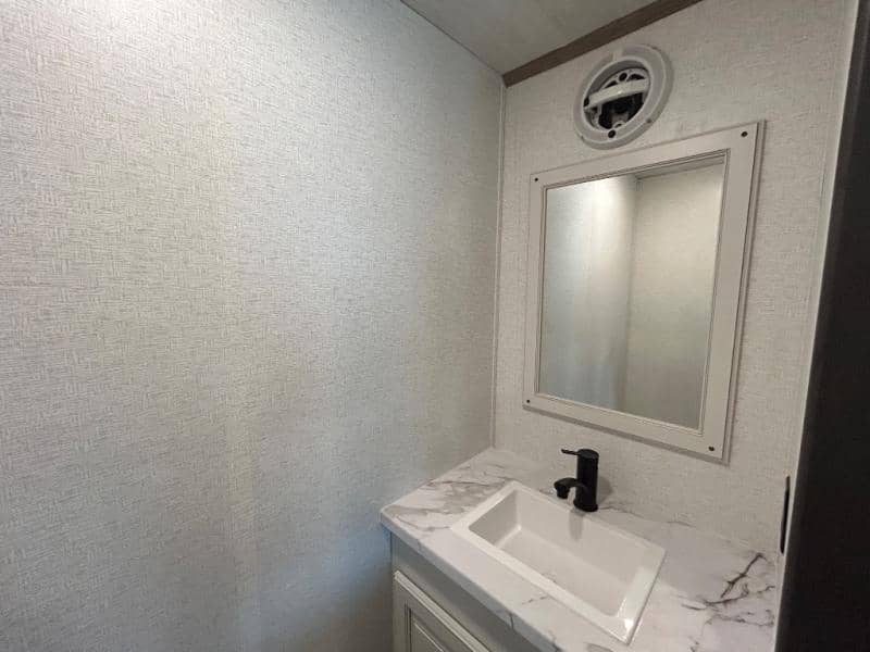 2025 Keystone RV 2025 Keystone RV Residence - thumbnail 22