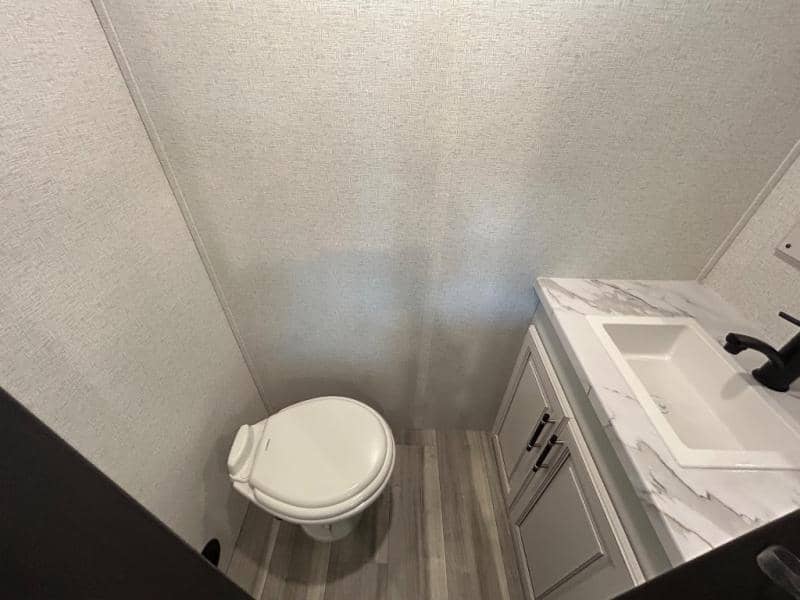 2025 Keystone RV 2025 Keystone RV Residence - thumbnail 24