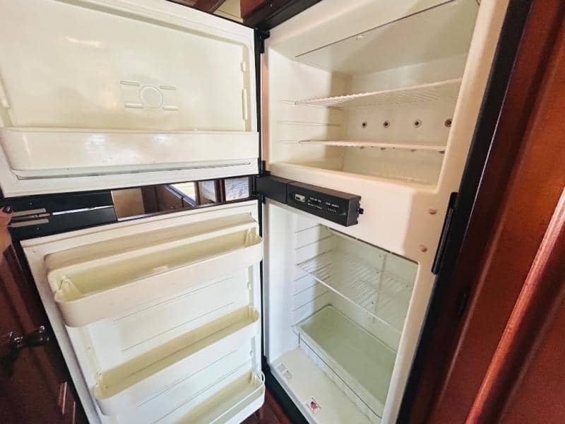 2011 Thor Motor Coach 2011 Thor Motor Coach Hurricane - thumbnail 23