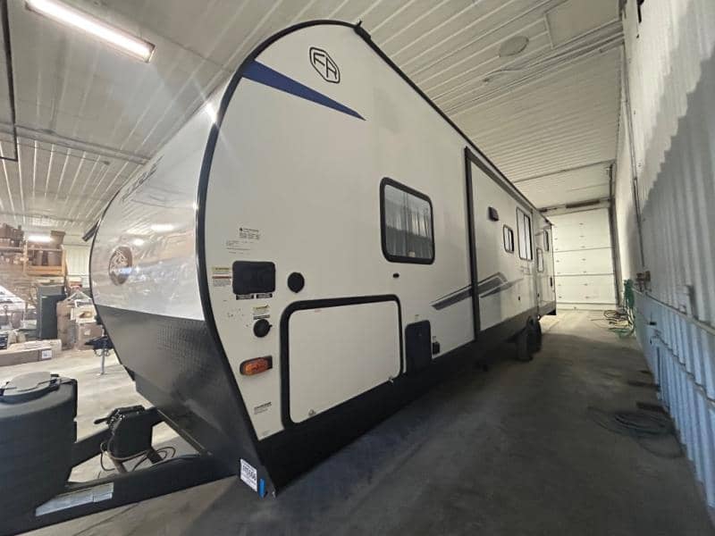 2025 Forest River 2025 Forest River Vengeance Rogue SUT - thumbnail 4