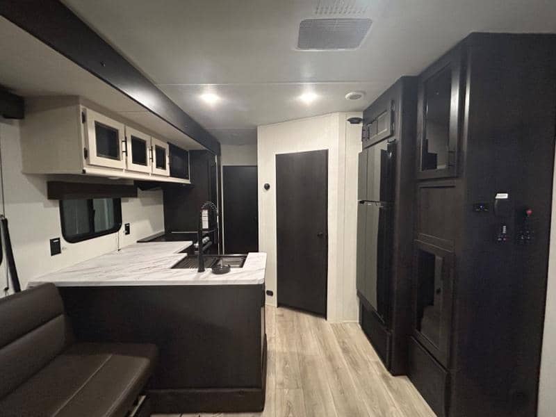 2025 Forest River 2025 Forest River Vengeance Rogue SUT - thumbnail 11