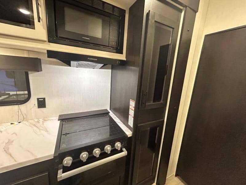 2025 Forest River 2025 Forest River Vengeance Rogue SUT - thumbnail 22