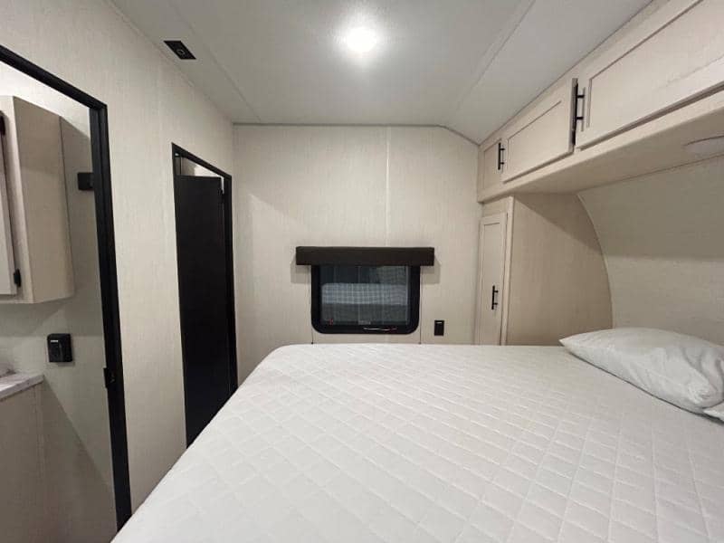 2025 Forest River 2025 Forest River Vengeance Rogue SUT - thumbnail 50