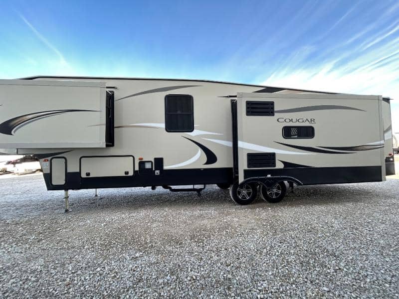 2019 Keystone RV 2019 Keystone RV Cougar - thumbnail 5