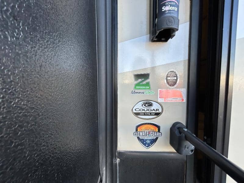 2019 Keystone RV 2019 Keystone RV Cougar - thumbnail 11