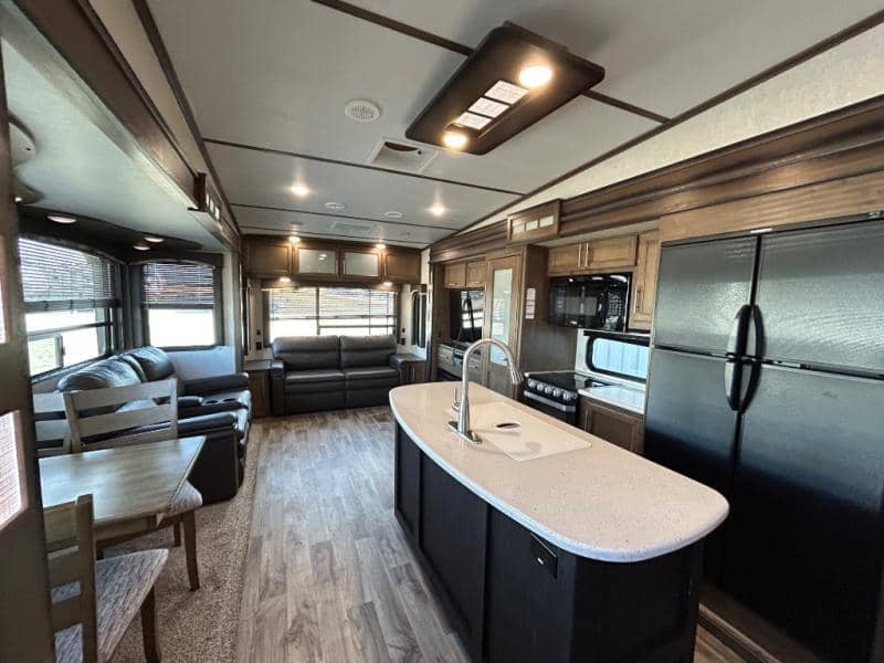 2019 Keystone RV 2019 Keystone RV Cougar - thumbnail 12