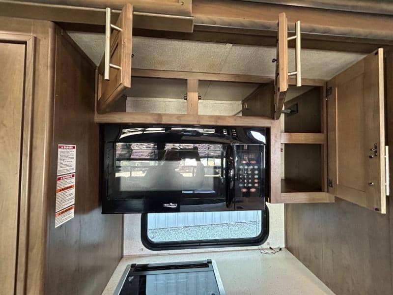 2019 Keystone RV 2019 Keystone RV Cougar - thumbnail 17