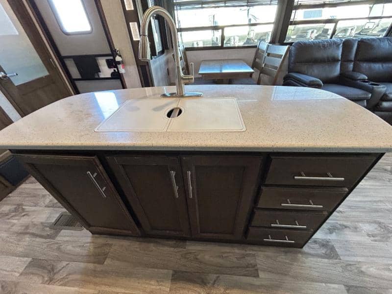 2019 Keystone RV 2019 Keystone RV Cougar - thumbnail 24