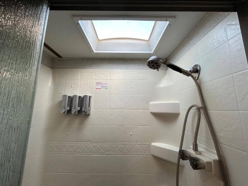 2019 Keystone RV 2019 Keystone RV Cougar - thumbnail 40