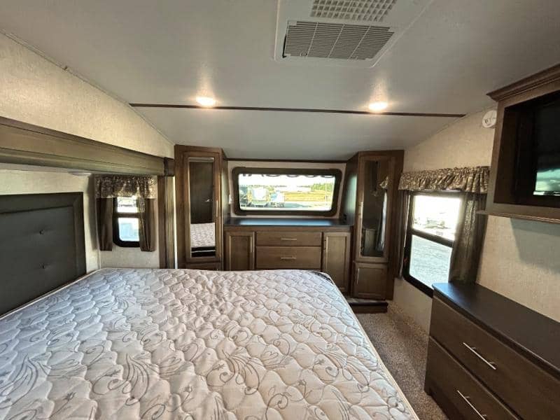 2019 Keystone RV 2019 Keystone RV Cougar - thumbnail 46