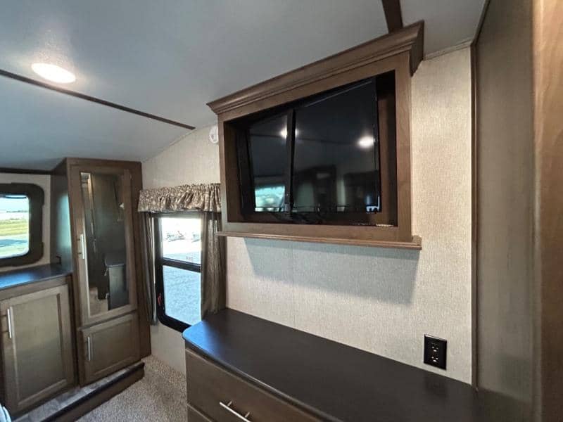 2019 Keystone RV 2019 Keystone RV Cougar - thumbnail 50