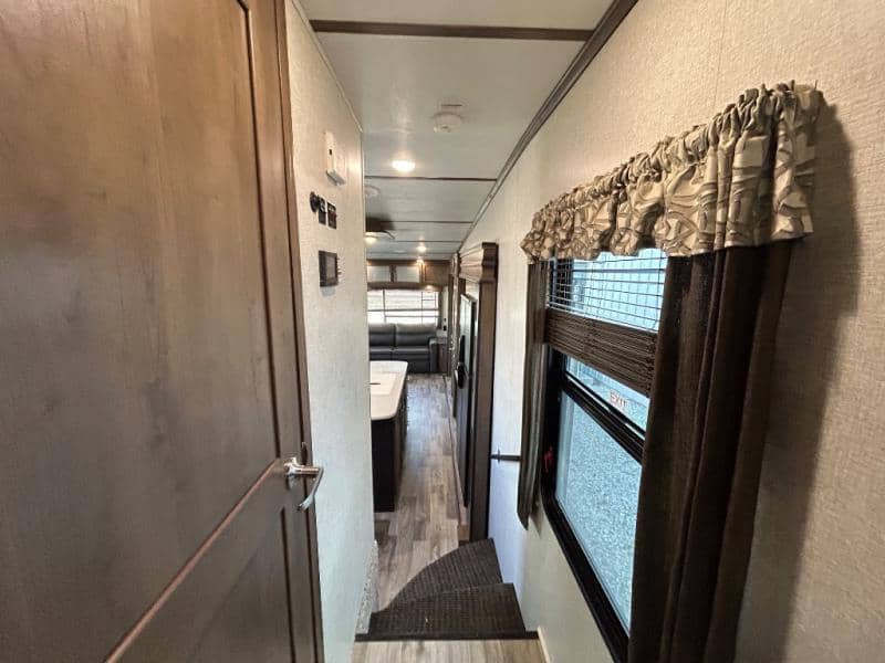 2019 Keystone RV 2019 Keystone RV Cougar - thumbnail 55