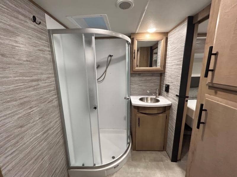 2024 Forest River 2024 Forest River Vengeance Rogue Armored - thumbnail 44