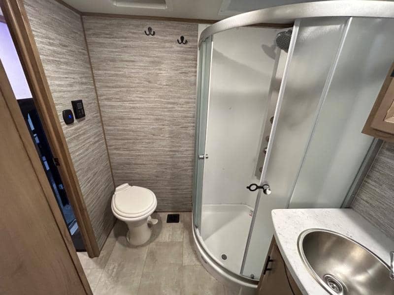 2024 Forest River 2024 Forest River Vengeance Rogue Armored - thumbnail 46