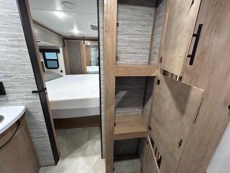 2024 Forest River 2024 Forest River Vengeance Rogue Armored - thumbnail 51