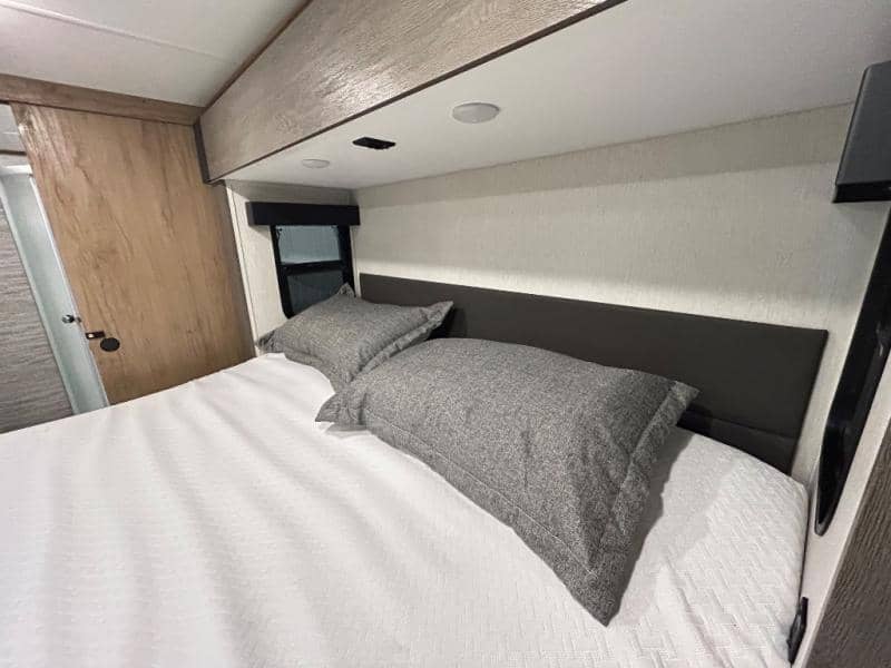 2024 Forest River 2024 Forest River Vengeance Rogue Armored - thumbnail 54