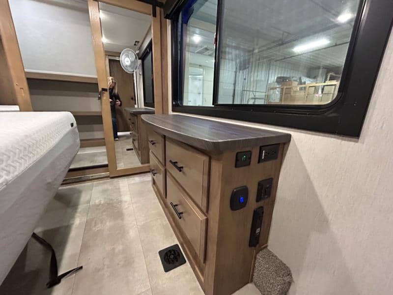 2024 Forest River 2024 Forest River Vengeance Rogue Armored - thumbnail 63