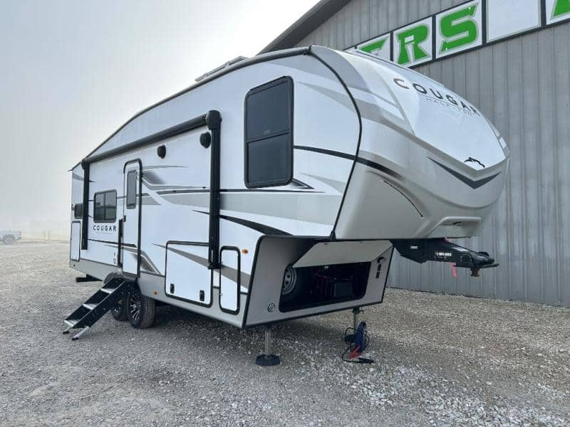 2024 Keystone RV 2024 Keystone RV Cougar - thumbnail 3