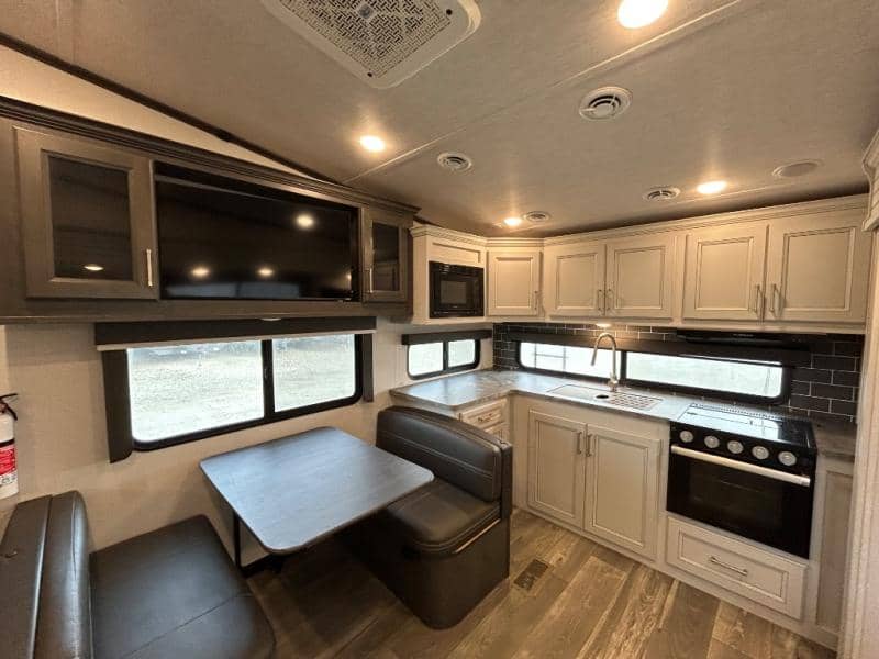 2024 Keystone RV 2024 Keystone RV Cougar - thumbnail 35