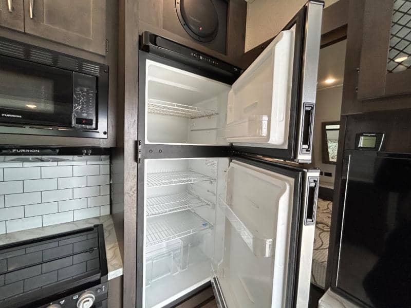 2022 Grand Design 2022 Grand Design Momentum G-Class - thumbnail 23