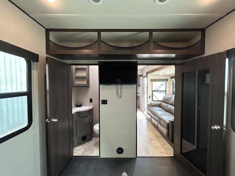 2022 Grand Design 2022 Grand Design Momentum G-Class - thumbnail 32