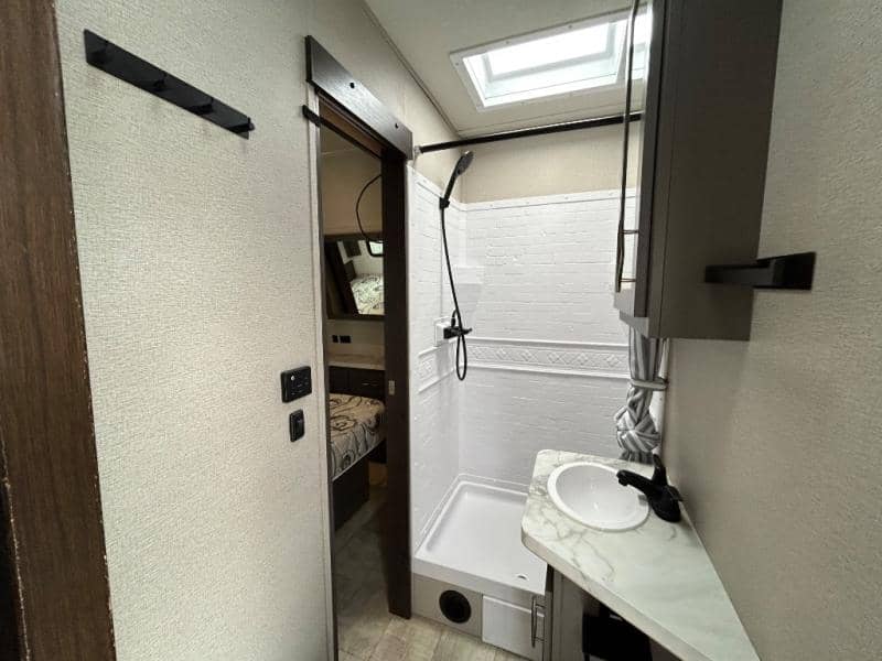 2022 Grand Design 2022 Grand Design Momentum G-Class - thumbnail 42