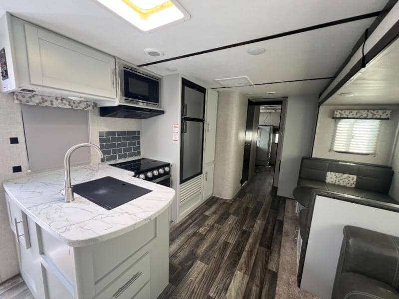 2020 Keystone RV 2020 Keystone RV Bullet Ultra Lite Series - thumbnail 13