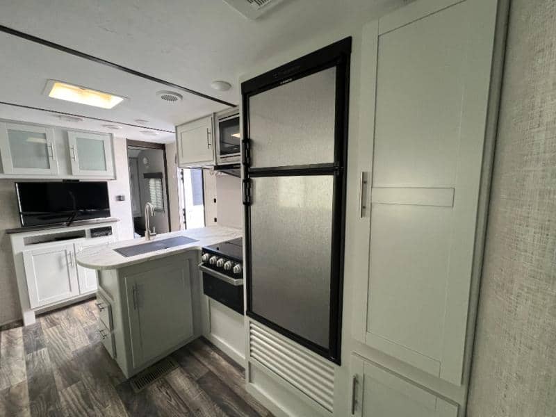 2020 Keystone RV 2020 Keystone RV Bullet Ultra Lite Series - thumbnail 24