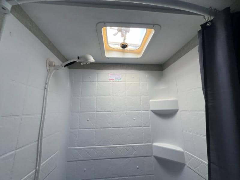 2020 Keystone RV 2020 Keystone RV Bullet Ultra Lite Series - thumbnail 34