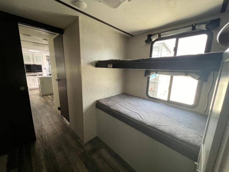 2020 Keystone RV 2020 Keystone RV Bullet Ultra Lite Series - thumbnail 43