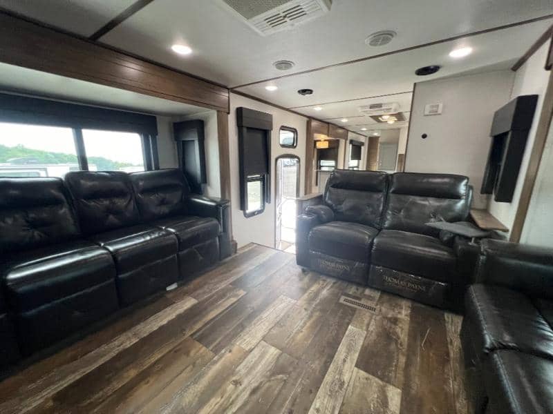 2020 Keystone RV 2020 Keystone RV Fuzion - thumbnail 16