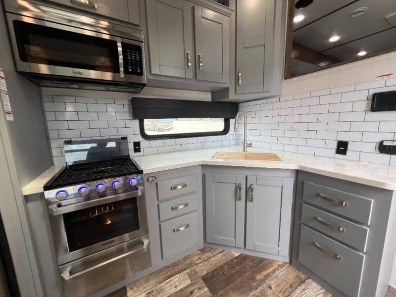 2020 Keystone RV 2020 Keystone RV Fuzion - thumbnail 23