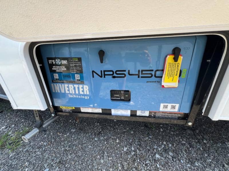 2025 Coachmen 2025 Coachmen Leprechaun - thumbnail 8