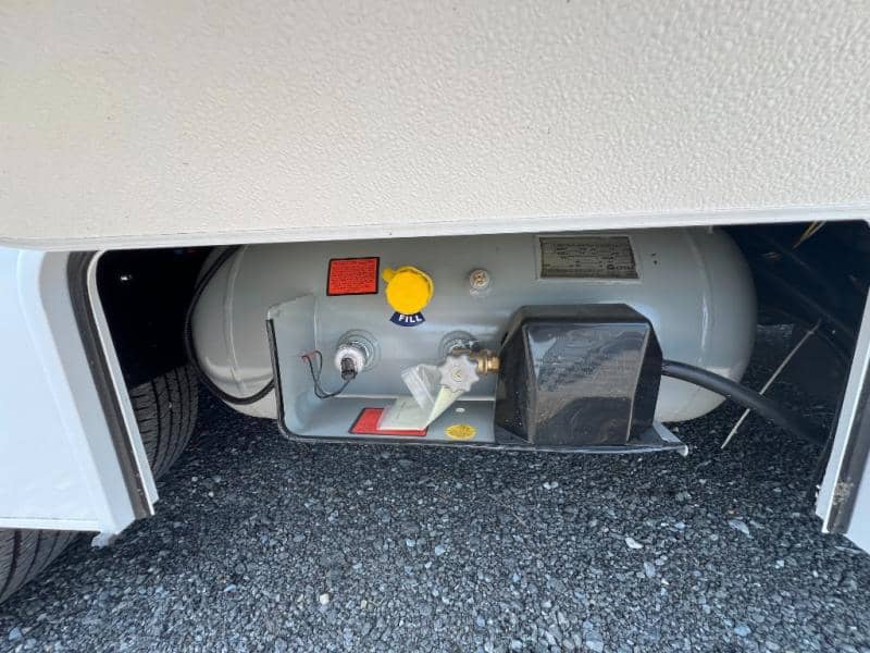 2025 Coachmen 2025 Coachmen Leprechaun - thumbnail 12