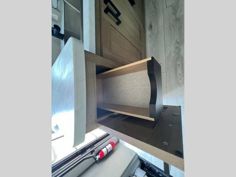 2025 Coachmen 2025 Coachmen Leprechaun - thumbnail 23