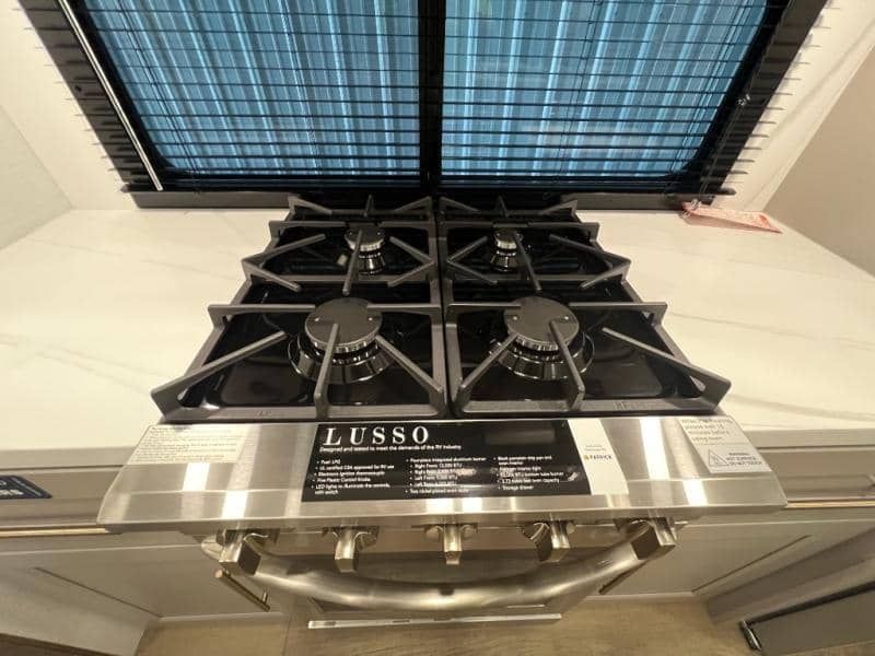 2025 Alliance RV 2025 Alliance RV Paradigm - thumbnail 27