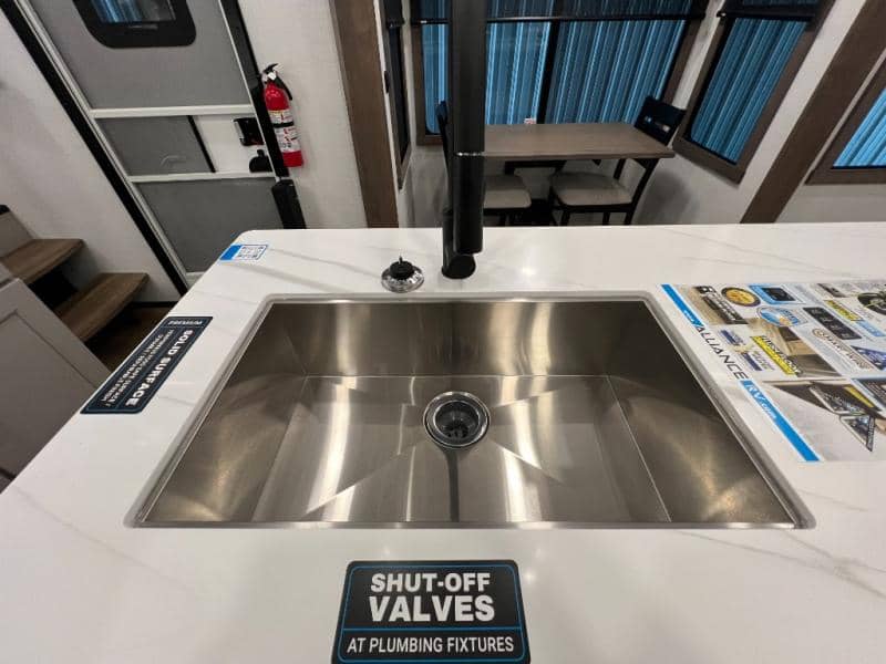 2025 Alliance RV 2025 Alliance RV Paradigm - thumbnail 31