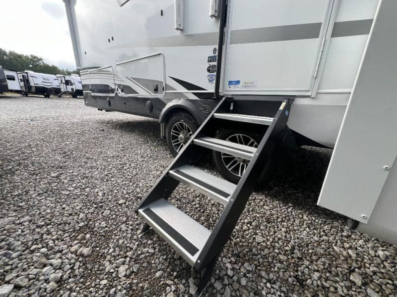 2025 Jayco 2025 Jayco North Point - thumbnail 6